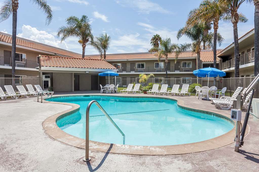 Travelodge By Wyndham Hemet Ca Facilidades foto